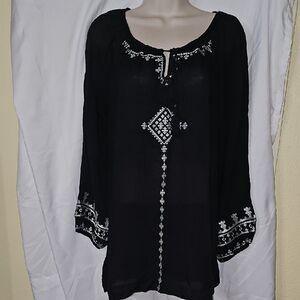 Chic Black Embroidered Blouse